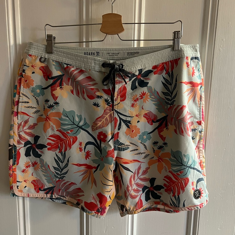 Roark Floral Swim Shorts MNs Size 38